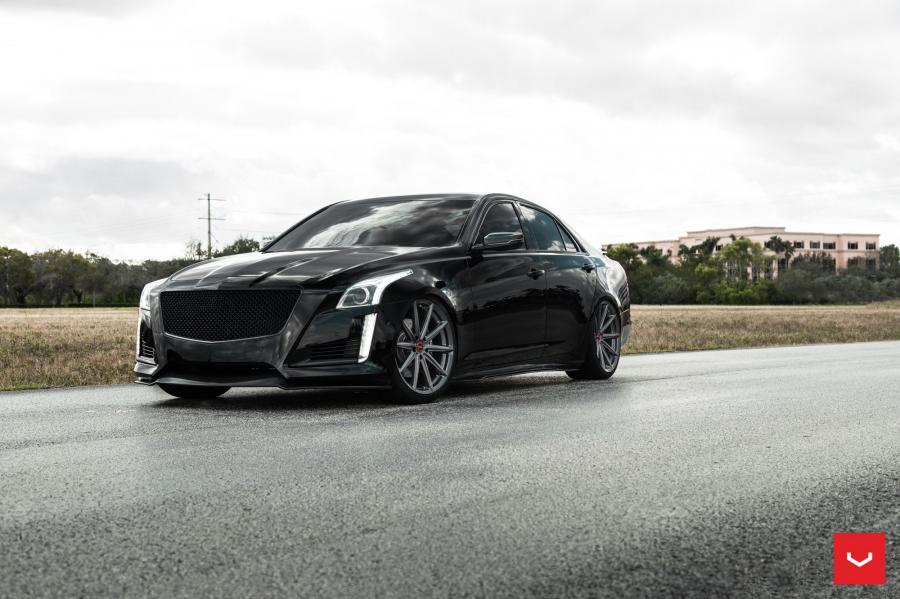  Cadillac CTS-V on Vossen Wheels (VFS-10) 2018 года  (фото 10 из 11)